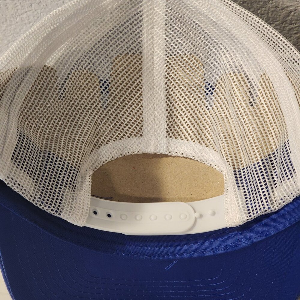 TOP GUN Patched Royal Blue/White Mesh Snapback Trucker Hat - Picture 4 of 5